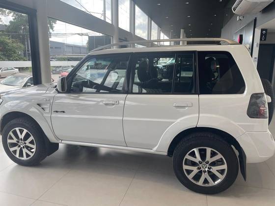 MITSUBISHI PAJERO TR4 2.0 4X4 16V 140CV FLEX 4P AUTOMÁTICO MITSUBISHI PAJERO TR4 2.0 4X4 16V 140CV FLEX 4P AUTOMÁTICO